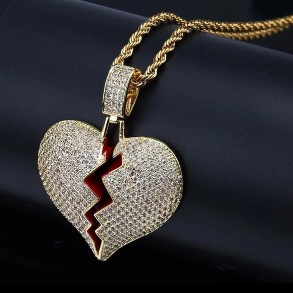 NWT Golden Heart Broken Iced Out Pendant Necklace - Picture 4 of 12